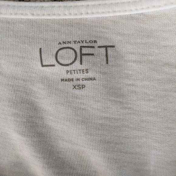 Ann Taylor LOFT white top with rosette detail - Picture 7 of 13